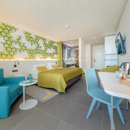 Hotel Bluesun Mala Berulia 4*
