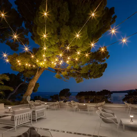 Отель Bluesun Mala Berulia