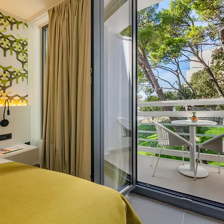 Bluesun Mala Berulia Отель 4*