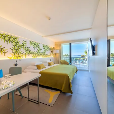 Hotel Bluesun Mala Berulia