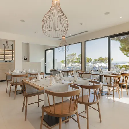 Bluesun Mala Berulia Отель Брела