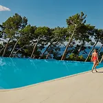 Bluesun Mala Berulia 4*