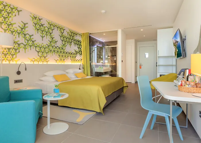 Hotel Bluesun Mala Berulia