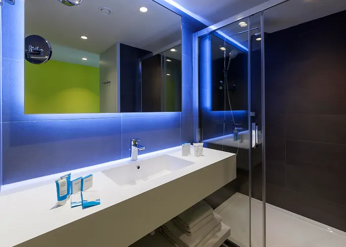 Отель Bluesun Mala Berulia Брела