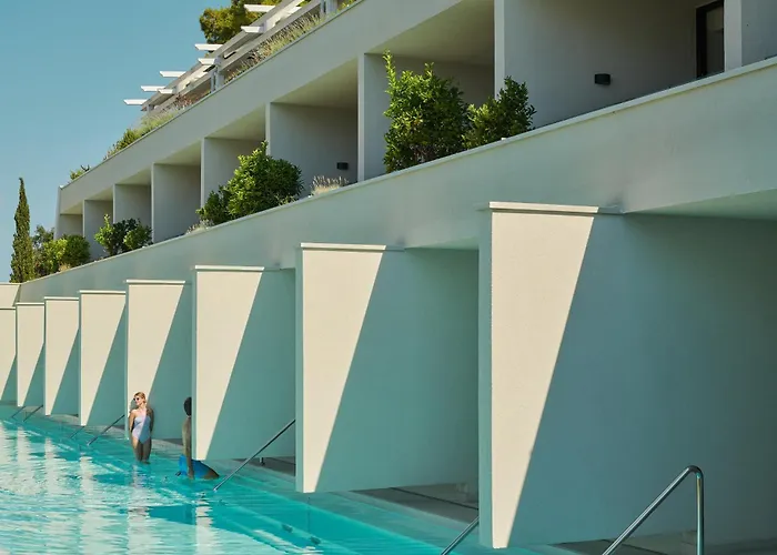 Bluesun Mala Berulia Отель 4*