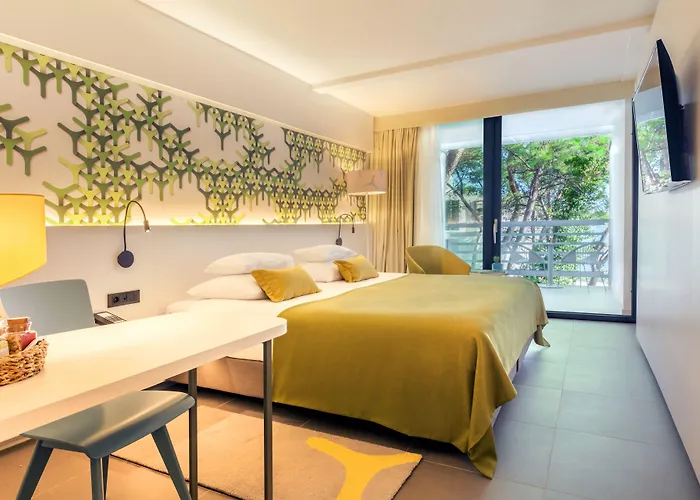 Bluesun Mala Berulia 4*